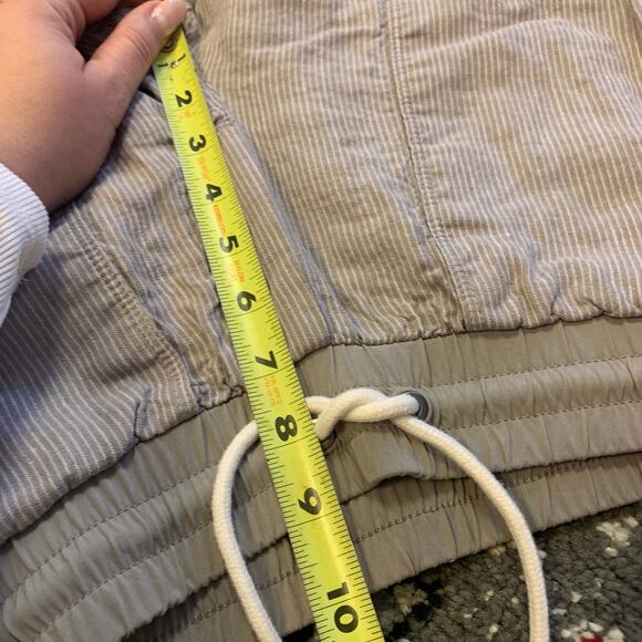 Athleta Cabo Grey Wide Leg Striped Pants Size 6 - Picture 9 of 9